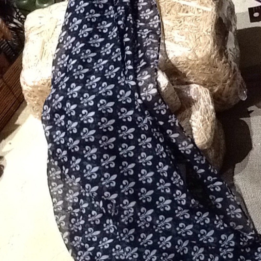 Fleur de Lis Scarf  Who Dat? - Picture 2 of 2